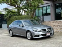 2015 BENZ E200 FACELIFT W212 รถมือเดียวออกป้ายแดง รถวิ่งน้อย เข้าศูนย์ตามระยะ รถไม่มีอุบัติเหตุครับ