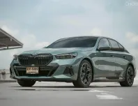 All New !! BMW 530e M sport Pro G60 ปี 2024 สีพิเศษ Cape york green