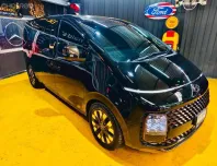 รถมือสอง Hyundai STARIA 2.2 Premium with Sunroof ปี 2023 คุณภาพเยี่ยม ไมล์น้อย มือเดียวป้ายแดง 