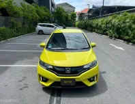 2014 Honda JAZZ 1.5 SV+ ตัวท็อป ไมล์น้อย วิทยุเชื่อม Apple/Android ไร้สายได้ เจ้าของขายเอง