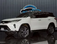 TOYOTA FORTUNER 2.4 LEGENDER 2WD AT ปี 2020 สีขาว