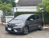 Honda Jazz 1.5 i-VTEC 2016 รถสวยมากมือเดียววิ่งน้อย