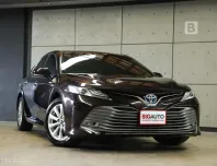 2019 Toyota CAMRY 2.5 Hybrid AT รถมือเเรกจากป้ายเเดง มีประวัติการดูแลรักษาดีทุกระยะ ไมล์แท้ B6988