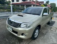 Toyota Hilux Vigo 2.5 2014 รถกระบะสภาพดีพร้อมใช้งาน