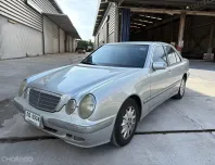 Mercedes-Benz E200 Kompressor ปี 2000 ซื้อสดเท่านั้นไม่เสียแวด 7% มีเล่มพร้อมโอน