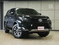 2022 Toyota FORTUNER 2.4 Leader V 4WD SUV AT ไมล์แท้ 5 หมื่น Warranty5 ปี 150,000KM B9164