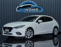 MAZDA 3 2.0 SP AT ปี 2015 จด 2016 สี ขาว