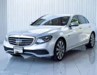 Mercedes-Benz E-Class E300e 2.0 ปี 2020 รถหรูสมรรถนะสูง