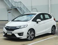 Honda Jazz 1.5 S AT สีขาว ปี 2016