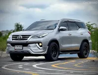 2016 Toyota Fortuner 2.4 V SUV ดาวน์ 0%