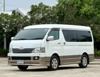 TOYOTA VENTURY 2.7 V ปี 2011