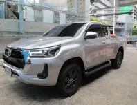 2022 TOYOTA REVO CAB 2.4 ENTRY PRERUNNER เกียร์ธรรมดา สีบรอนเทา รถสวยสภาพใหม่ มือเดียว  ฟรีดาวน์