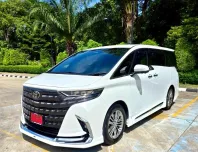 2025 Toyota ALPHARD 2.5 Z รถตู้/MPV ดาวน์ 0% รถสวย ไมล์น้อย มือเดียวป้ายแดง  
