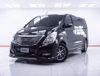 1E217 HYUNDAI H1 2.5 DELUXE AT 2010