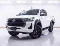 1E407 TOYOTA HILUX REVO 2.4 ENTRY SMART CAB MT 2021