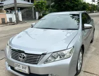 2013 Toyota CAMRY 2.0 รถเก๋ง 4 ประตู ออกรถง่าย