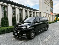 Hyundai H-1 2.5 Elite 2018 เลขไมล์ต่ำเพียง 30,000 กม. รถบ้านมือเดียว ป้ายแดง  