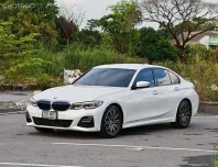 2022 BMW 3 Series 2.0 320d รถเก๋ง 4 ประตู รถบ้านมือเดียว ไมล์แท้  ประวัติศูนย์  