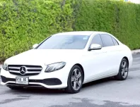 Mercedes-Benz E-Class E220d 2017 ไมล์น้อย 76,xxx กม. รถศูนย์  มือเดียวป้ายแดง  