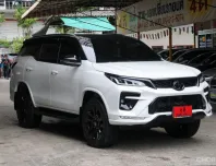 2023 Toyota FORTUNER 2.8 GR Sport (Black Top) 4WD SUV