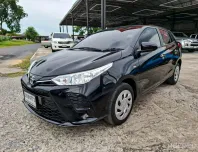 Toyota Yaris 1.2 Entry เกียร์ออโต้ ปี 2022 ผ่อนเริ่มต้น 7,*** บาท