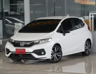 Honda JAZZ 1.5 i-VTEC RS ปี 2019 รถบ้านมือเดียว ไมล์แท้7x,xxxโล เข้าศูนย์ตลอด สวยเดิม ออกรถ0บาท