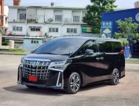 2023 Toyota ALPHARD 2.5 รถตู้/MPV รถบ้านแท้ ไมล์น้อย มือเดียวป้ายแดง 