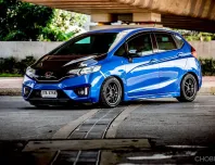 2015 Honda JAZZ 1.5 i-VTEC รถเก๋ง 5 ประตู 