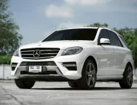 Benz ML250 CDI ปี 2012  SUV ประหยัด ขับสนุก มือเดียวป้ายแดง