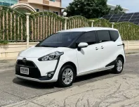 TOYOTA SIENTA 1.5 G ปี 2017  AUTO 7 SPEED สภาพนางฟ้า