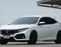 Honda Civic FK 1.5 i-VTEC Turbo ปี 2018 ไมล์น้อย พร้อมใช้งาน
