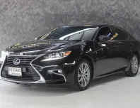 Lexus ES300h 2.5 Hybrid 2017 รถบ้านสวยพร้อมใช้งาน 