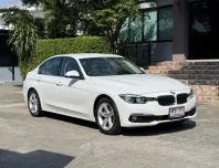 2017 BMW 320D LCI รถมือเดียวออกป้ายแดง รถวิ่งน้อย เข้าศูนย์ทุกระยะ รถไม่เคยมีอุบัติเหตุครับ
