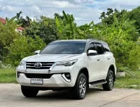 Toyota Fortuner 2.4 V 2017 ขายรถสภาพดี