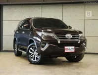 2019 Toyota FORTUNER 2.8 V SUV AT ไมล์แท้ ตัวรถมีของแต่งและอัพเกรดช่วงล่างมาแล้ว B8490