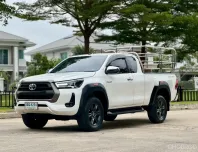  Toyota Hilux Revo  Cab Prerunner 2.4 Mid AT ปี 2021 ใช้งานเพียง 3 หมื่นโล เจ้าของเดียว Minorchnge  