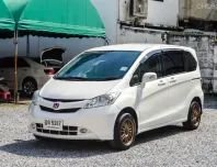 Honda Freed 1.5 E ปี 2010 AT ประตูไฟฟ้า 2 ฝั่ง