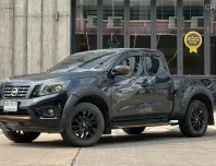 มั่นใจได้ เพราะเราคือ #โชว์รูมนิสสันขายเอง  Nissan Navara 2.5 Cab Calibre Black Edition Gen 2 ปี2020