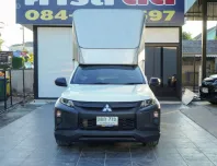2020 Mitsubishi TRITON 2.5 รถกระบะตู้ทึบ