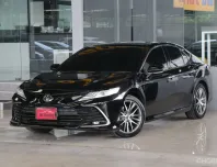 Toyota CAMRY 2.5 Premium ปี 2024 สภาพป้ายแดง Warranty2028 รถบ้านมือเดียว ใช้น้อย ออกรถ0บาท
