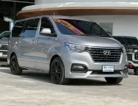 Hyundai H-1 2.5 Touring 2018 ไมล์แท้ ราคาพิเศษ