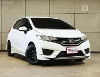 2017 Honda JAZZ 1.5 V Hatchback AT ไมล์แท้ มือแรกจากป้ายแดง ชุดแต่งรอบคัน B6842