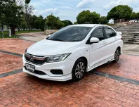 Honda City 1.5 V เกียร์ออโต้ ปี 2017 ผ่อนเริ่มต้น 6,*** บาท