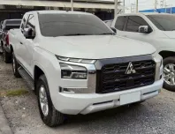 2023 Mitsubishi TRITON 2.4 PLUS ULTRA รถกระบะ ออกรถ 0 บาท