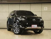 2024 Toyota FORTUNER 2.8 Legender 4WD SUV AT ไมล์แท้ 1 หมื่น (รุ่นแต่งจากโรงงาน) B1228