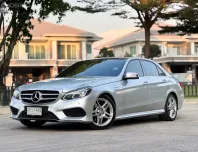 Mercedes-Benz E-Class E300 W212 ปี 2014 รถเจ้าของเดียว หลังคาแก้ว รถสวย ไมล์แท้  
