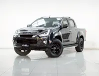 2B252 ISUZU D-MAX 3.0 Z V-CROSS CAB-4 MT4WD 2018
