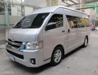 2019 TOYOTA COMMUTOR 3.0 หลังคาสูง เกียร์AUTO สีบรอนเงิน รถสวยสภาพใหม่ มือเดียว เช็คศูนย์ตลอด 