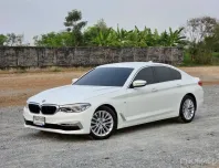 BMW 520d Luxury Line [G30] ปี 2017 สปอร์ตหรู นั่งสบาย เครื่องดีเซล แรง ประหยัด