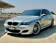 BMW M5 5.0i "Sunroof" (E60) 5.0L V10 SMG